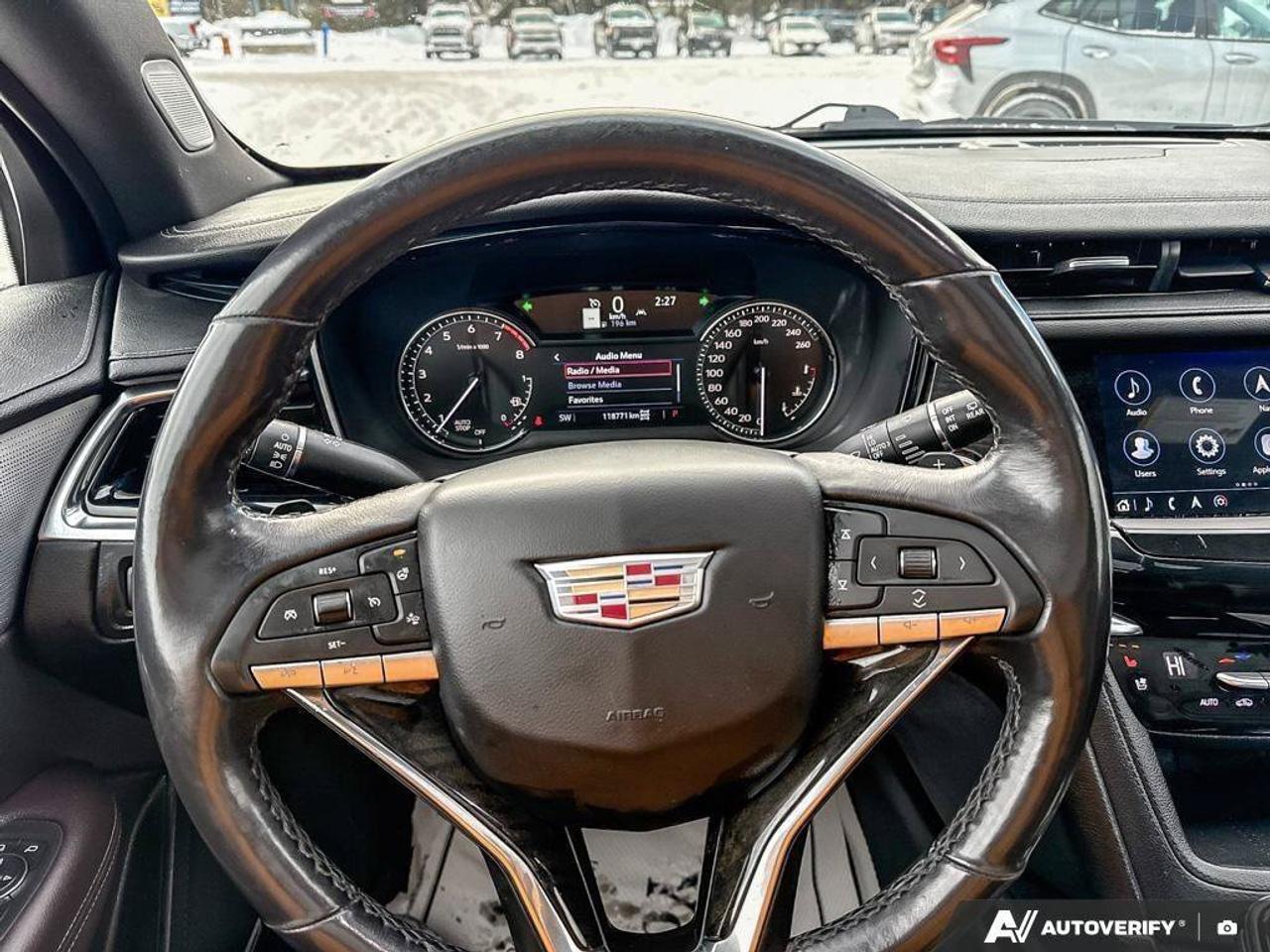 2021 Cadillac XT6 Premium Luxury LEATHER SEATING, DUAL SUNROOF, ALL Photo