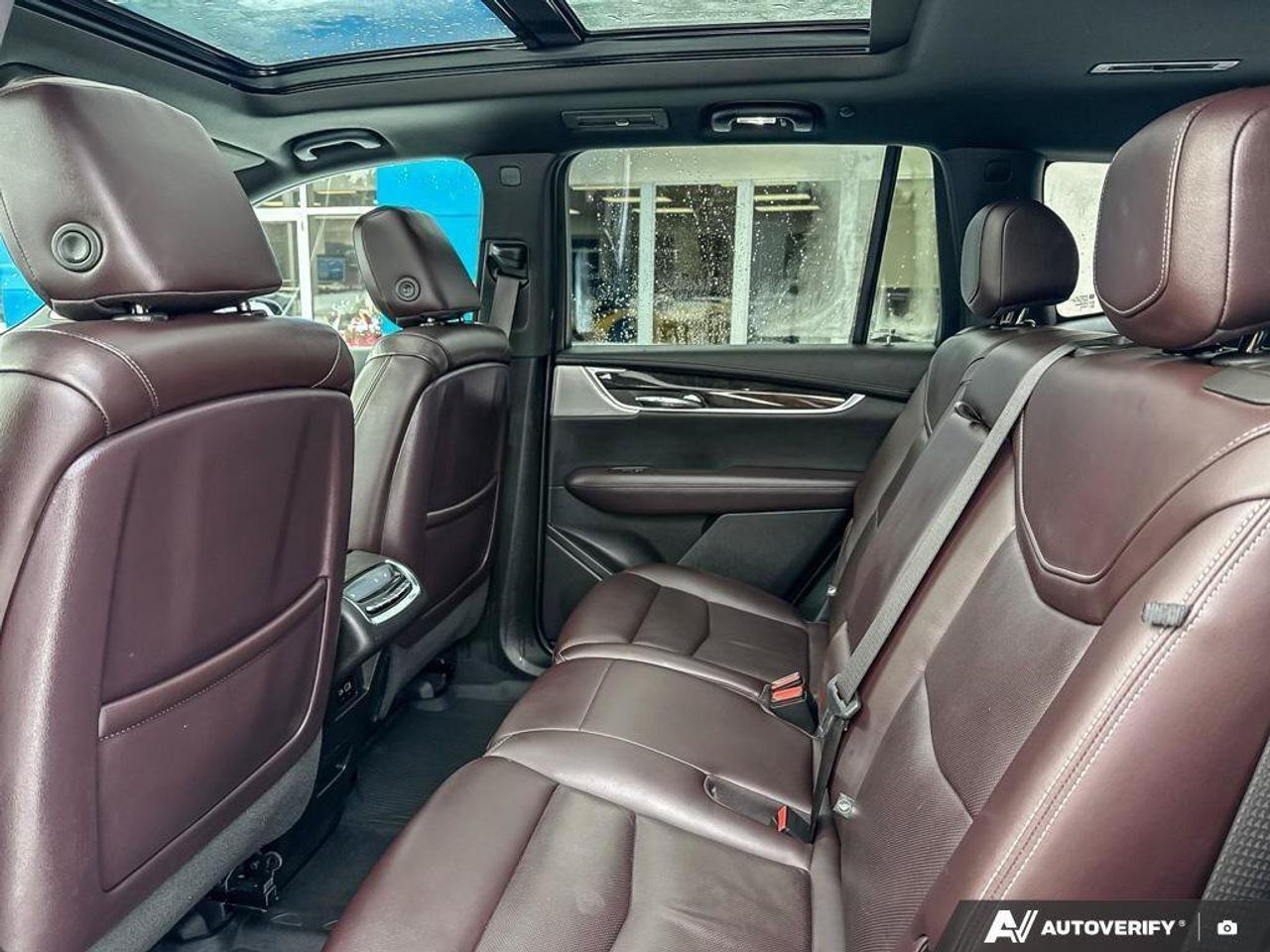 2021 Cadillac XT6 Premium Luxury LEATHER SEATING, DUAL SUNROOF, ALL Photo