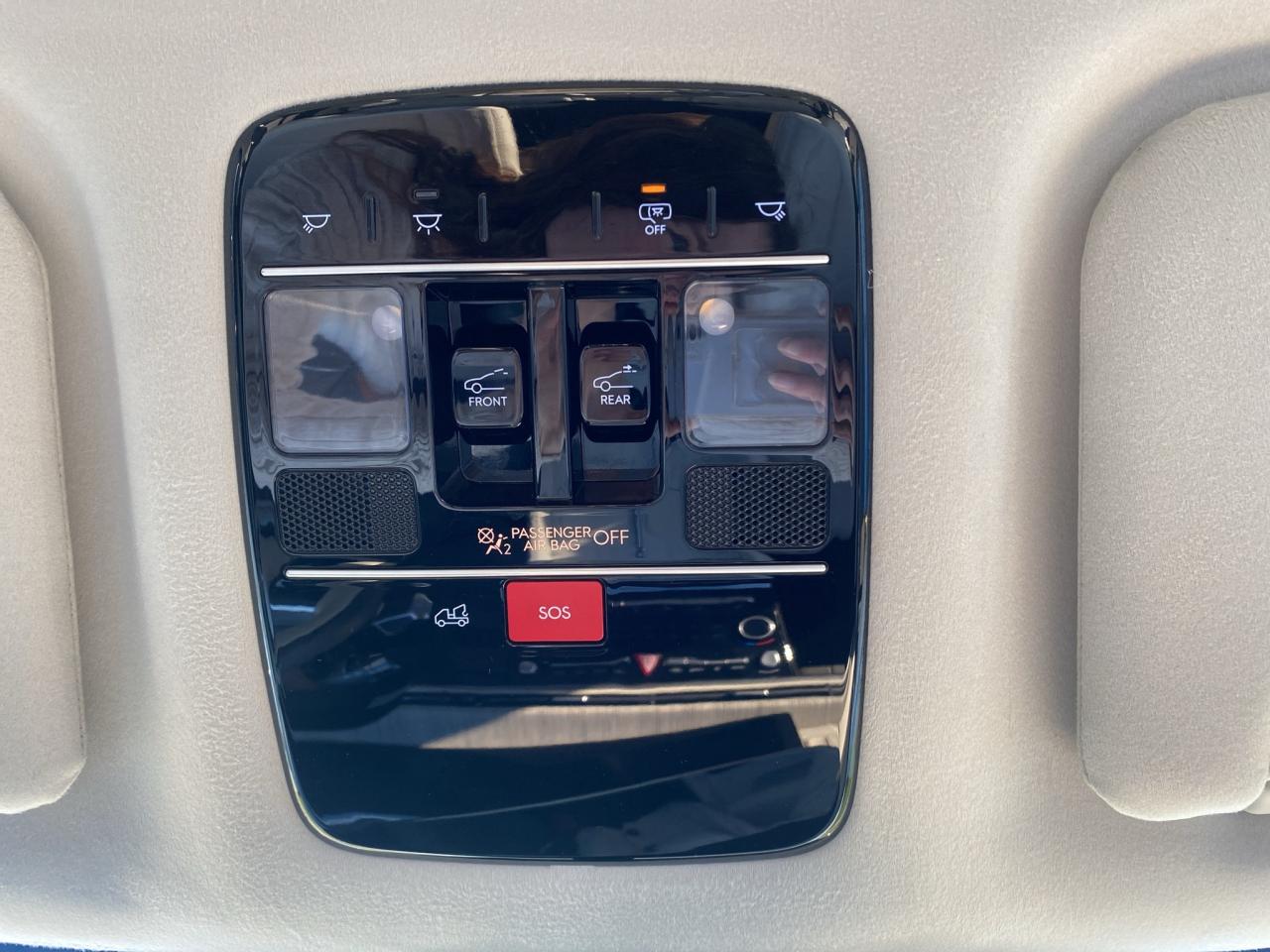 2025 Hyundai Santa Fe ULTIMATE CALIGRAPHY! DEMO! AWD! 2.5T! 4.49%* Photo