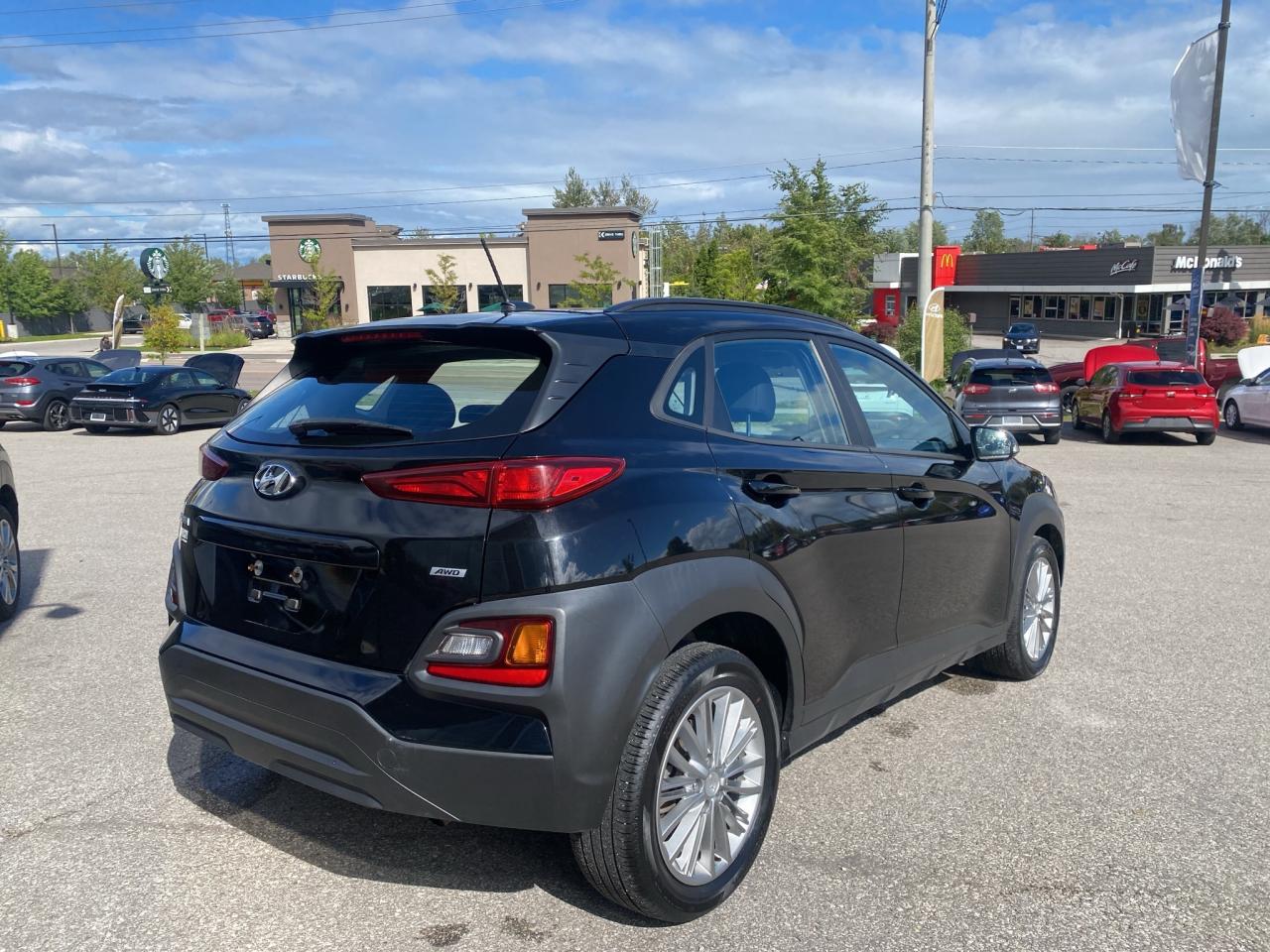 2020 Hyundai KONA 2.0L Preferred AWD Photo3