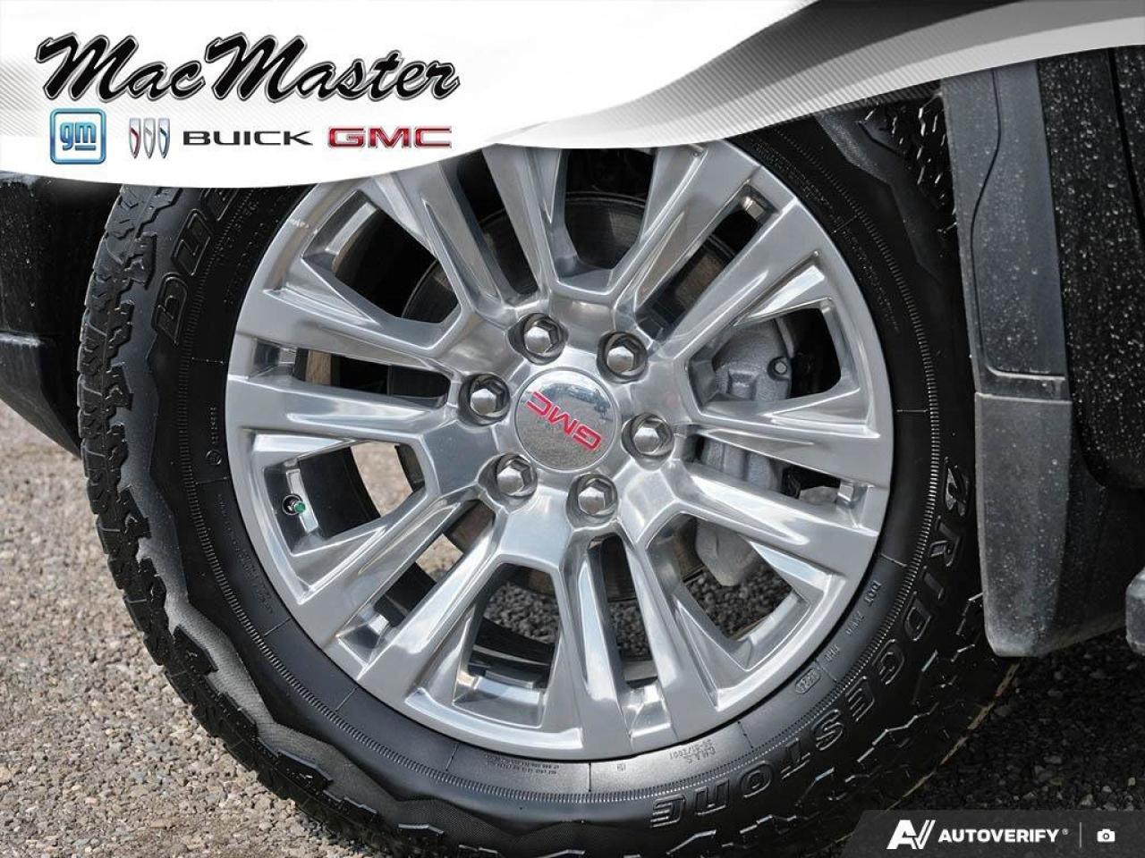 2024 GMC Sierra 1500 DenaliDENALI, CREW, 4X4, 5.3L, NAV, ROOF, 1-OWNER! Photo