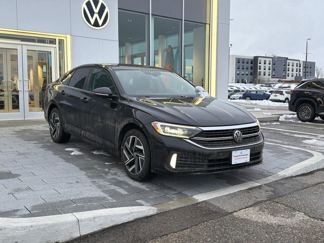 2023 Volkswagen Jetta HighlineONE-OWNER, ACCIDENT-FREE, SUNROOF, HTD + C Photo