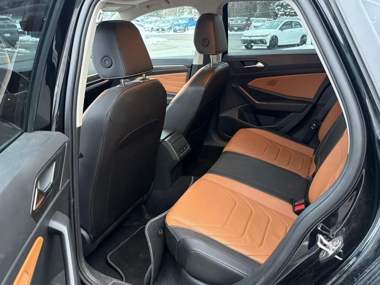 2023 Volkswagen Jetta HighlineONE-OWNER, ACCIDENT-FREE, SUNROOF, HTD + C Photo