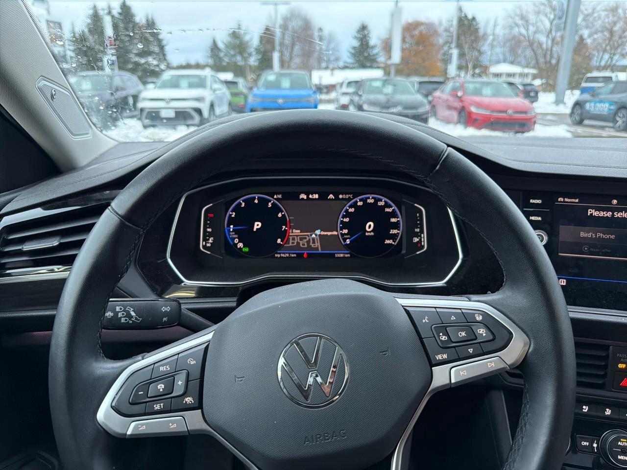 2023 Volkswagen Jetta HighlineONE-OWNER, ACCIDENT-FREE, SUNROOF, HTD + C Photo