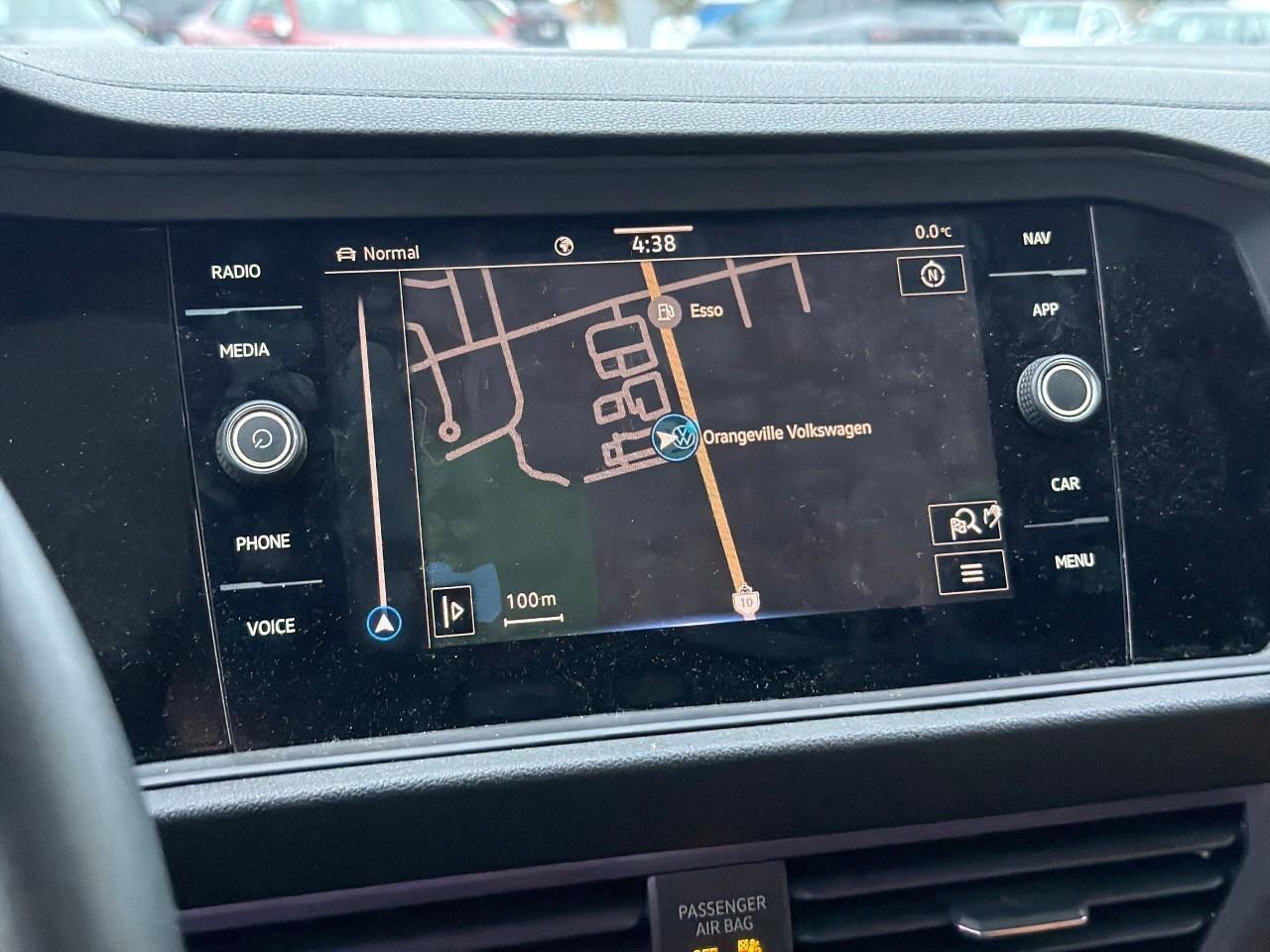 2023 Volkswagen Jetta HighlineONE-OWNER, ACCIDENT-FREE, SUNROOF, HTD + C Photo