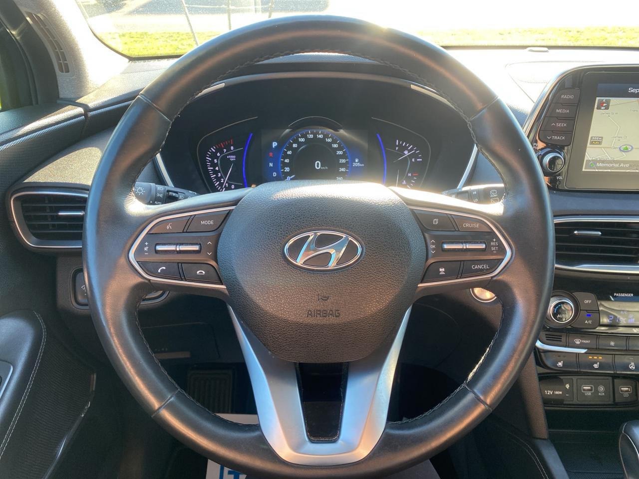 2020 Hyundai Santa Fe 2.0T Ultimate AWD Photo