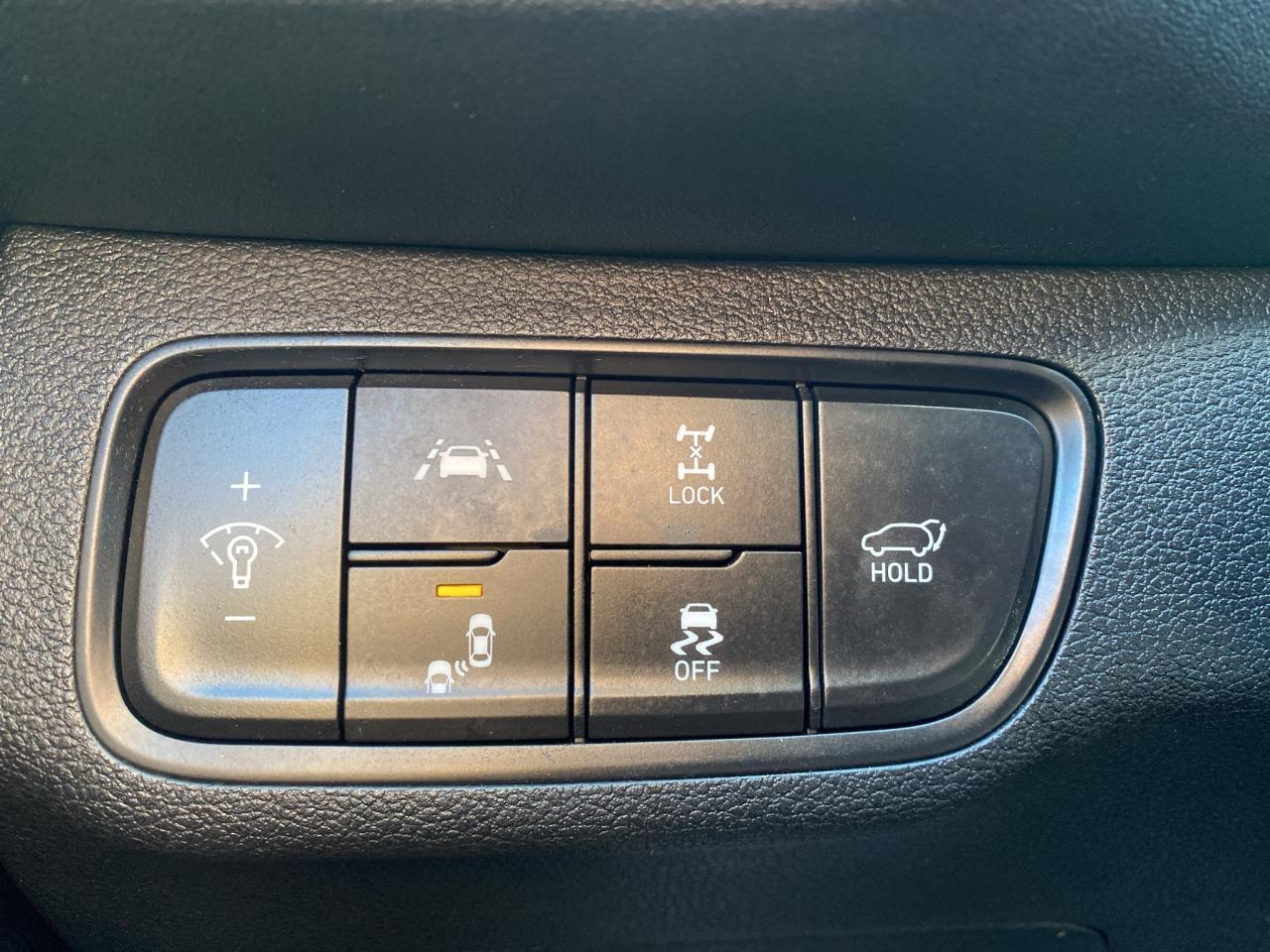 2020 Hyundai Santa Fe 2.0T Ultimate AWD Photo