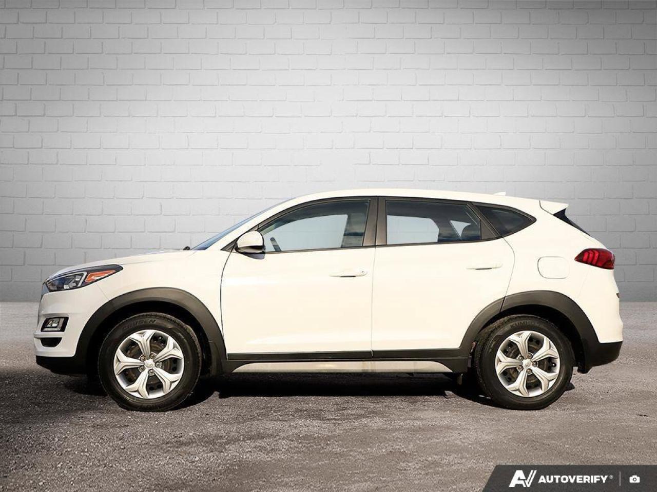 2019 Hyundai Tucson EssentialONE-OWNER, ACCIDENT-FREE, CARPLAY, HTD SE Photo2