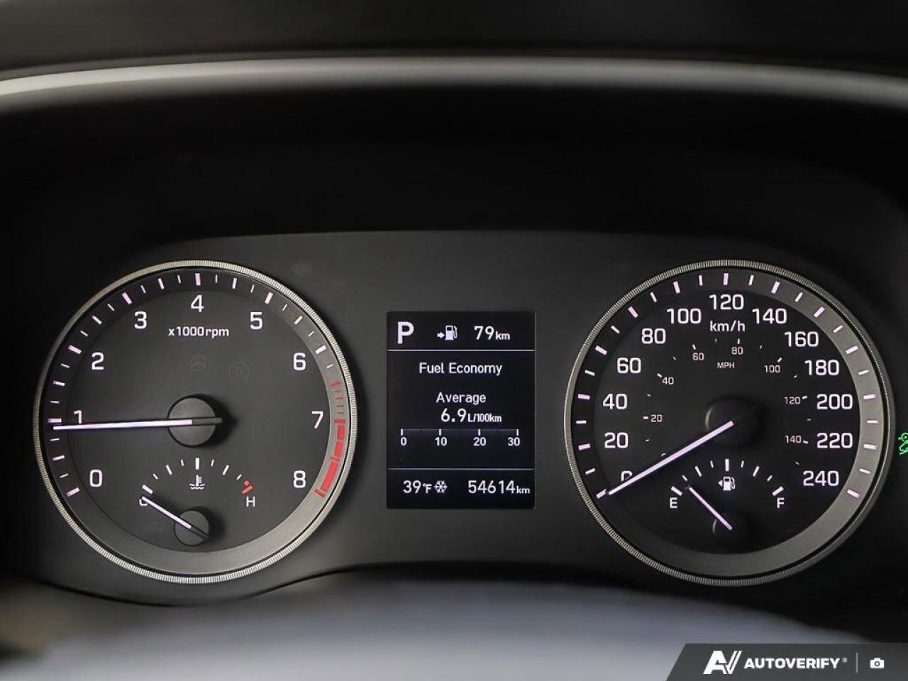 2019 Hyundai Tucson EssentialONE-OWNER, ACCIDENT-FREE, CARPLAY, HTD SE Photo