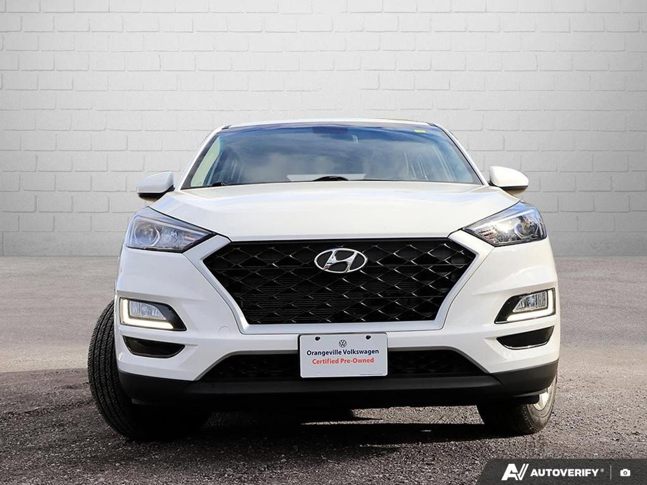 2019 Hyundai Tucson EssentialONE-OWNER, ACCIDENT-FREE, CARPLAY, HTD SE Photo