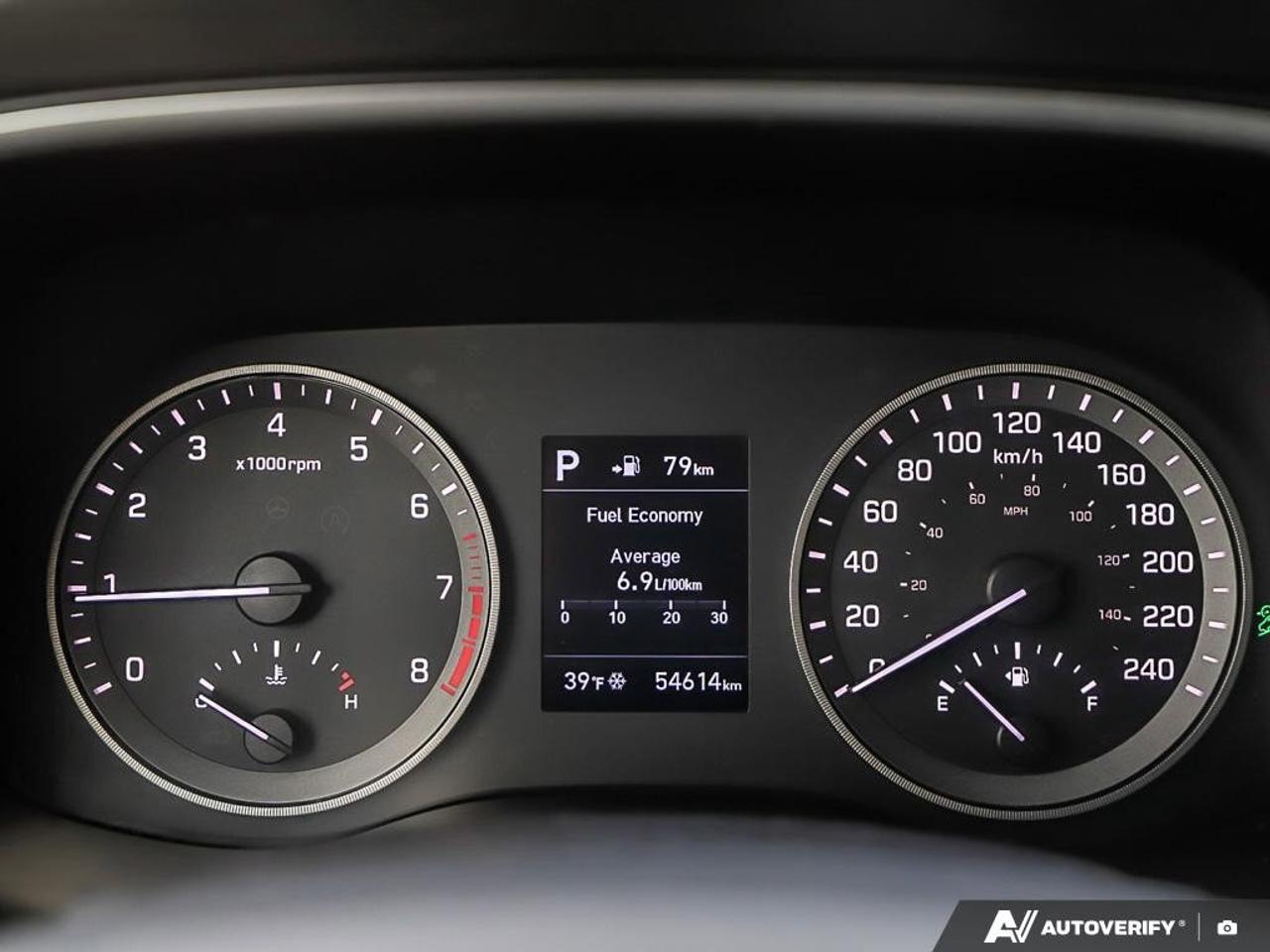 2019 Hyundai Tucson EssentialONE-OWNER, ACCIDENT-FREE, CARPLAY, HTD SE Photo