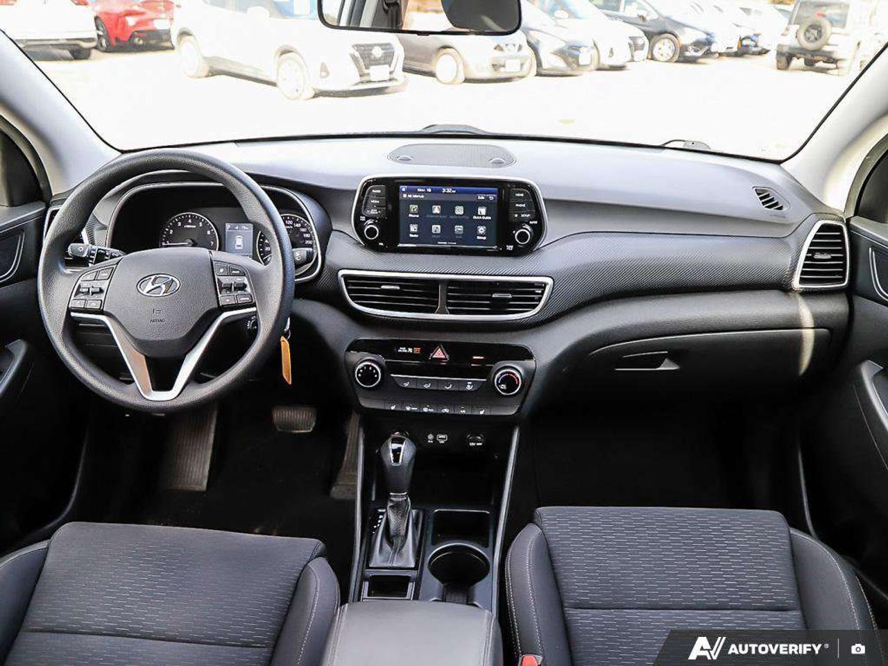 2019 Hyundai Tucson EssentialONE-OWNER, ACCIDENT-FREE, CARPLAY, HTD SEATS, FWD Photo