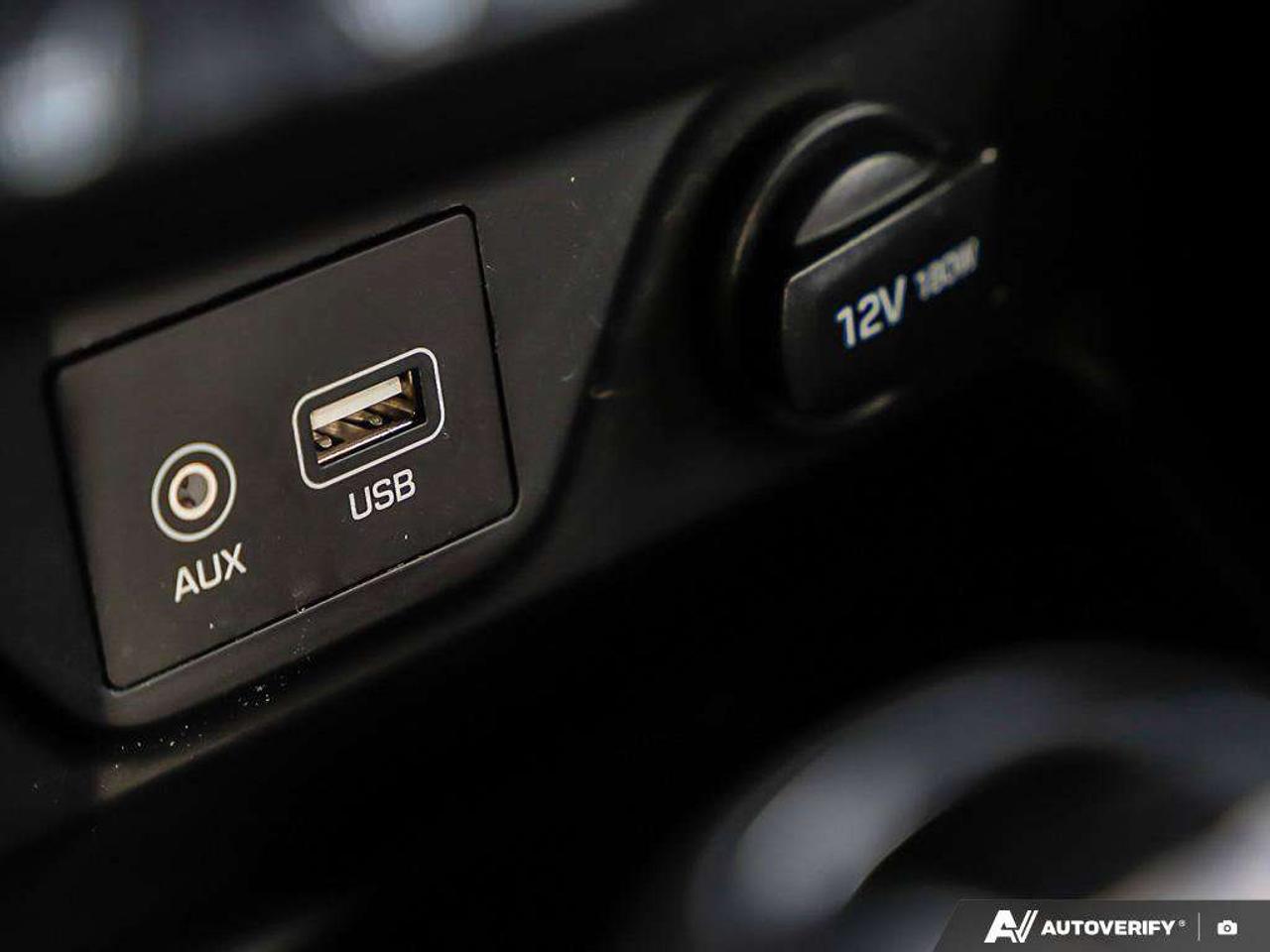 2019 Hyundai Tucson EssentialONE-OWNER, ACCIDENT-FREE, CARPLAY, HTD SEATS, FWD Photo