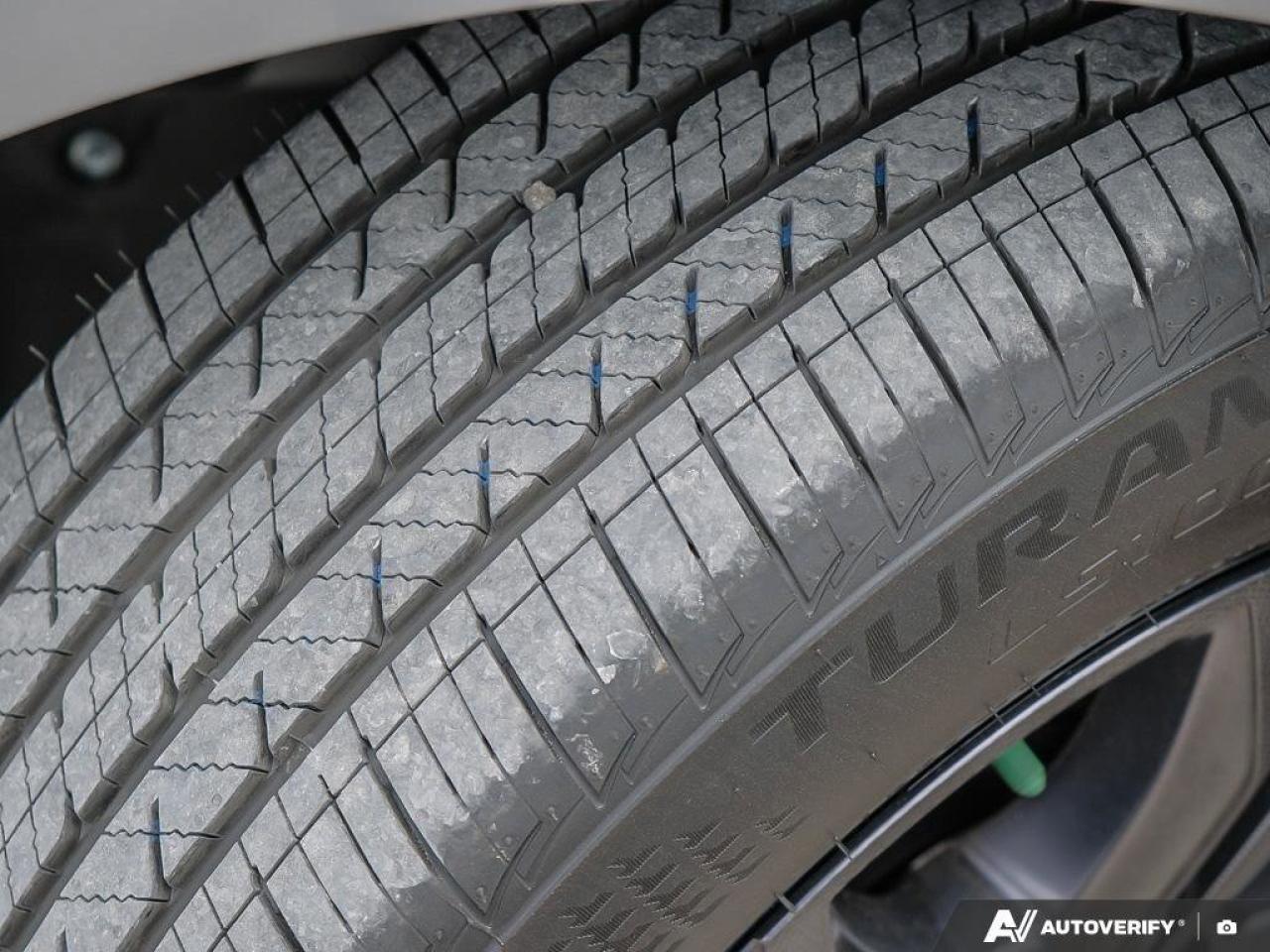 2025 Toyota Sienna XSE 7-PassengerONE-OWNER, ACCIDENT-FREE, HYBRID, A Photo