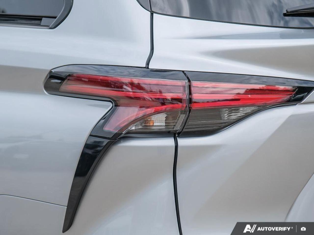 2025 Toyota Sienna XSE 7-PassengerONE-OWNER, ACCIDENT-FREE, HYBRID, A Photo