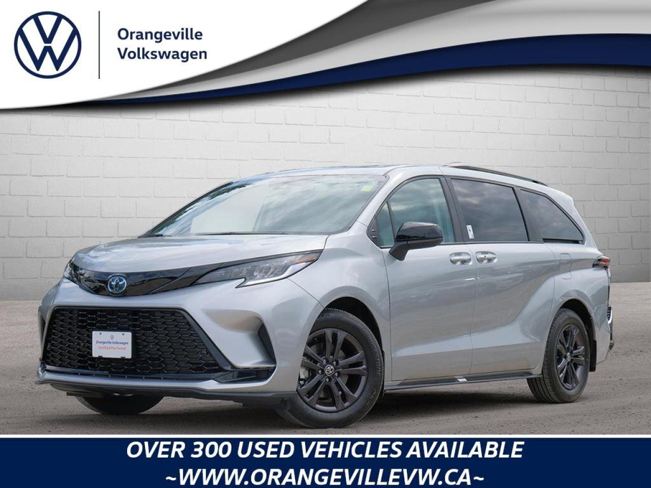 2025 Toyota Sienna XSE 7-PassengerONE-OWNER, ACCIDENT-FREE, HYBRID, A Photo0