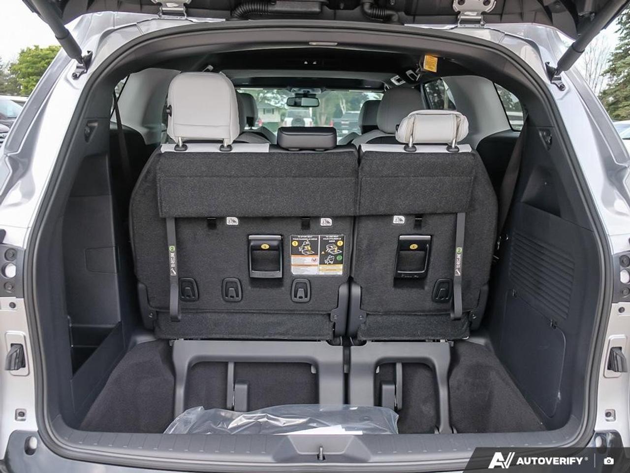 2025 Toyota Sienna Xse 7-Passenger AwdONE-OWNER, ACCIDENT-FREE, HYBRI Photo