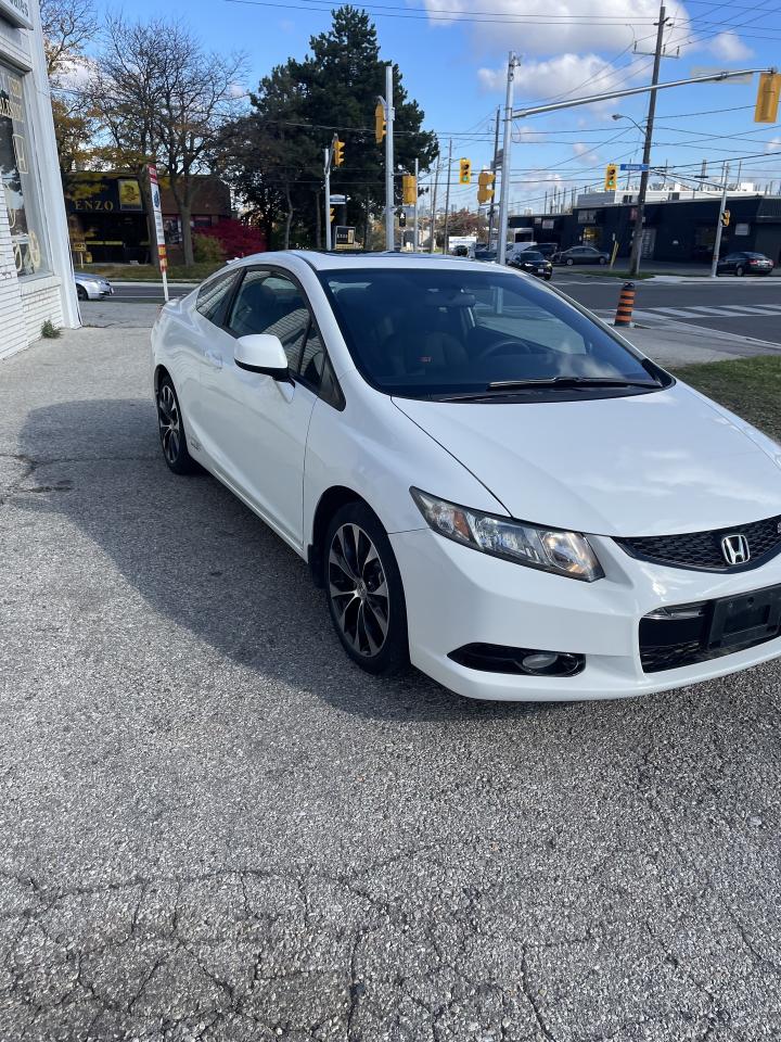 2013 Honda Civic Coupe si  6 speed manual  navigation backup camera Photo