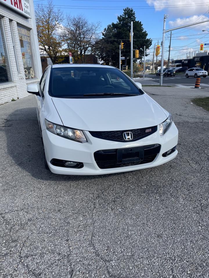2013 Honda Civic Coupe si  6 speed manual  navigation backup camera Photo