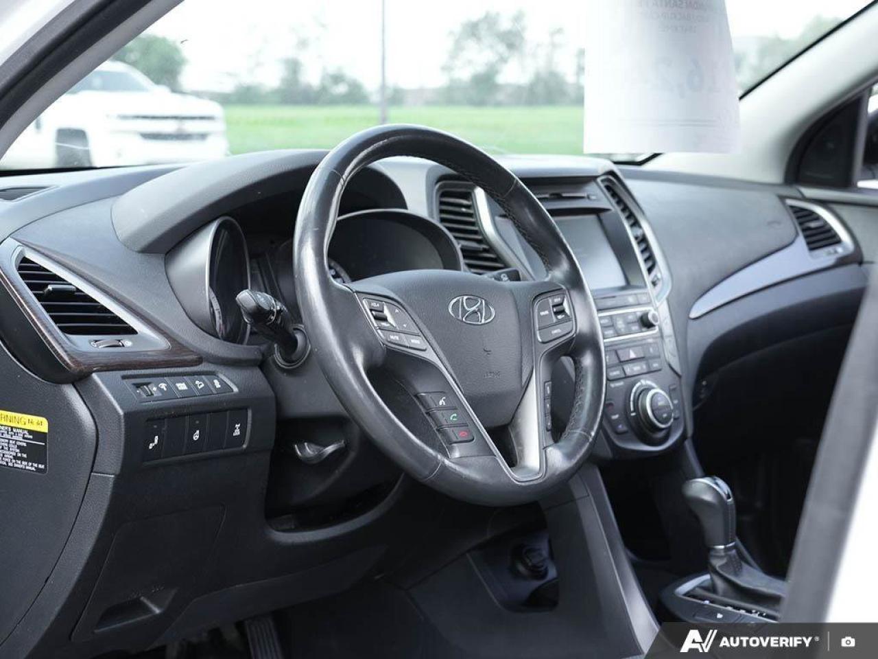 2018 Hyundai Santa Fe Sport LuxuryCERTIFIED AS-TRADED, NAV, BACKUP CAM, SUNROO Photo