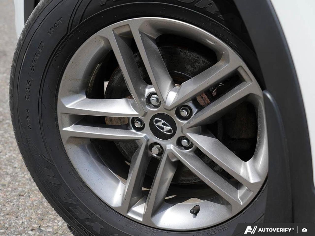 2018 Hyundai Santa Fe Sport LuxuryCERTIFIED AS-TRADED, NAV, BACKUP CAM, SUNROO Photo