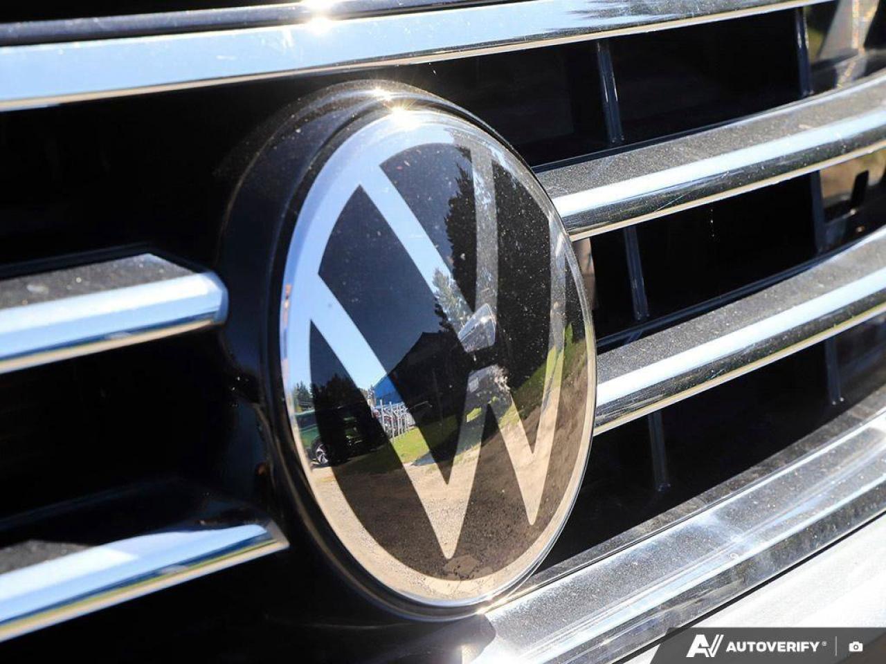 2023 Volkswagen Tiguan ComfortlineONE-OWNER, ACCIDENT-FREE, WIRELESS CARP Photo