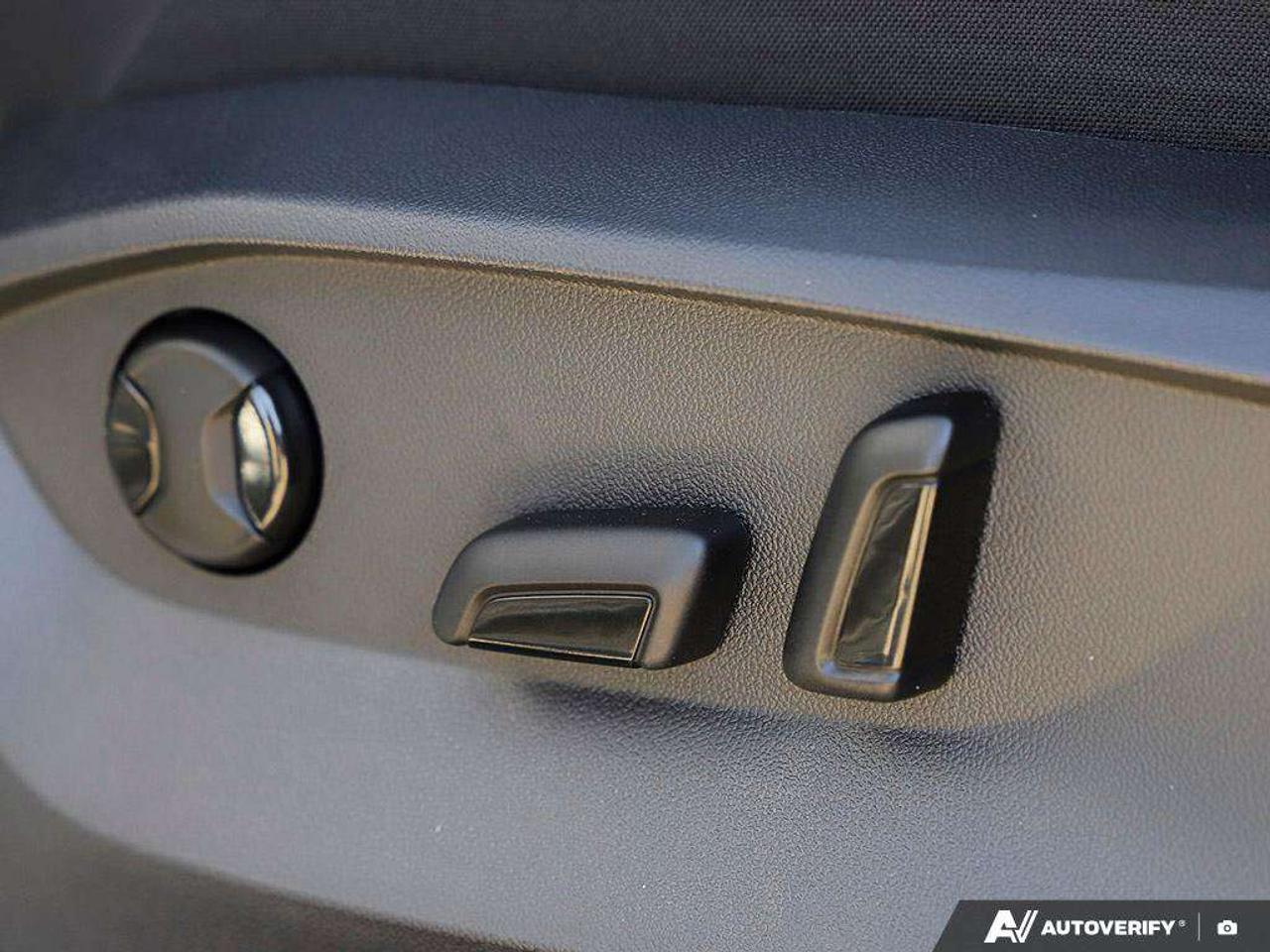2023 Volkswagen Tiguan ComfortlineONE-OWNER, ACCIDENT-FREE, WIRELESS CARPLAY, HTD SEATS Photo
