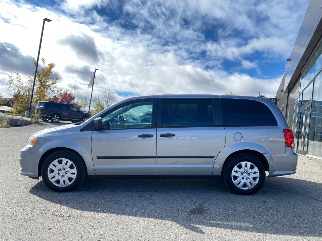2017 Dodge Grand Caravan FAMILY MOVER! CERTIFIED! FWD! Photo