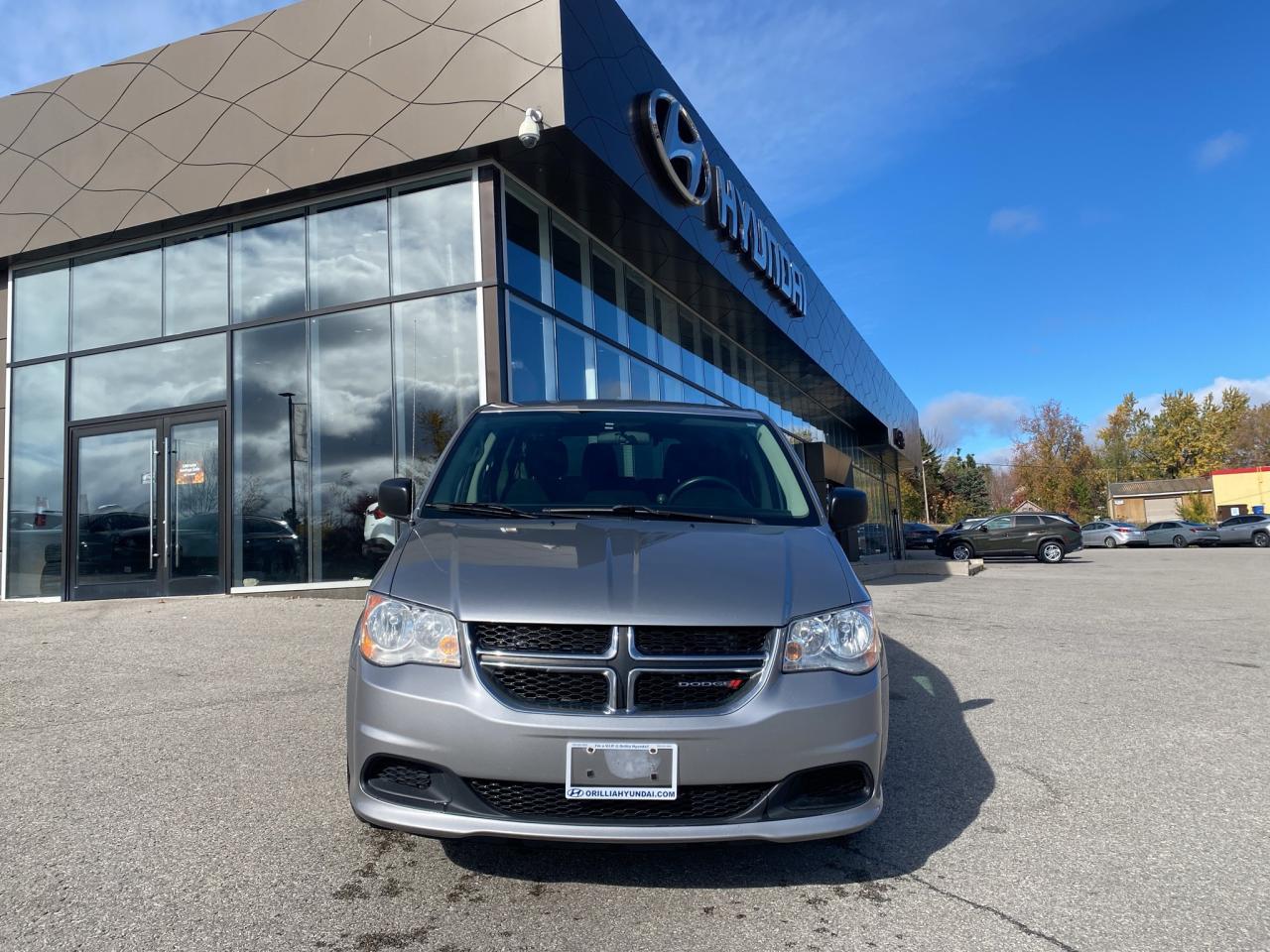 2017 Dodge Grand Caravan FAMILY MOVER! CERTIFIED! FWD! Photo