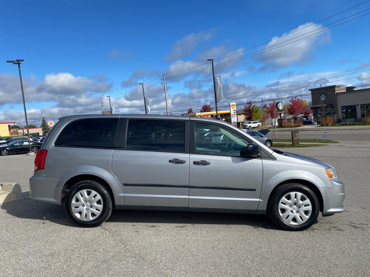 2017 Dodge Grand Caravan FAMILY MOVER! CERTIFIED! FWD! Photo