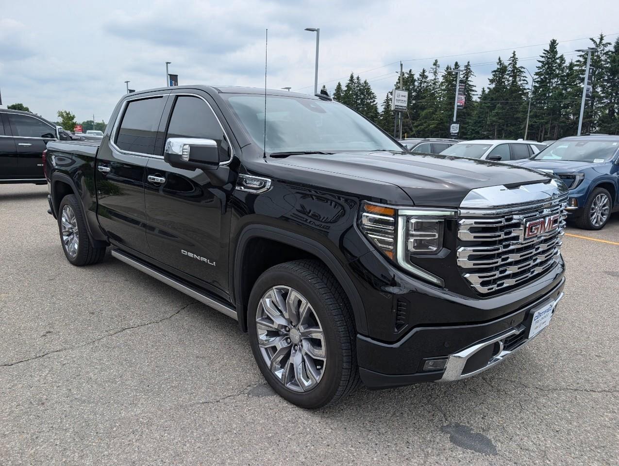 2024 GMC Sierra 1500 DenaliDENALI RESERVE, DURAMAX, 4X4, NAV, ROOF, 1-O Photo