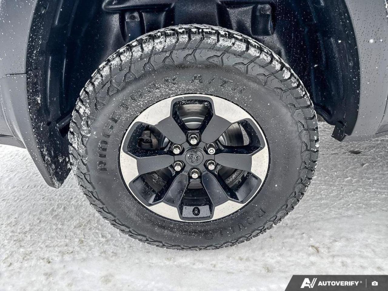 2019 RAM 1500 Rebel   SPRAY IN BEDLINER, TONNEAU COVER, RUNNING Photo