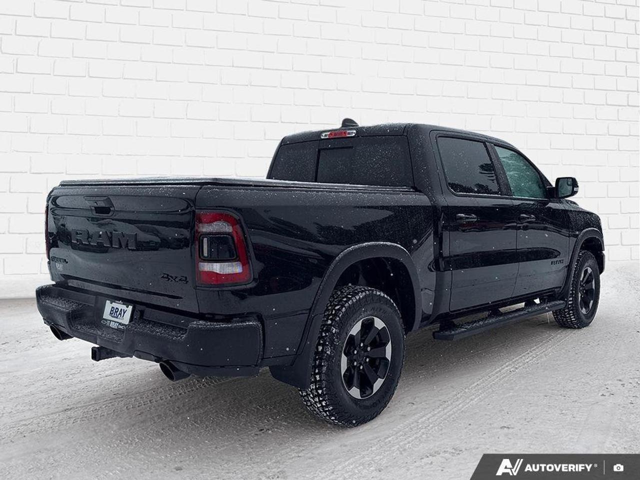 2019 RAM 1500 Rebel   SPRAY IN BEDLINER, TONNEAU COVER, RUNNING Photo
