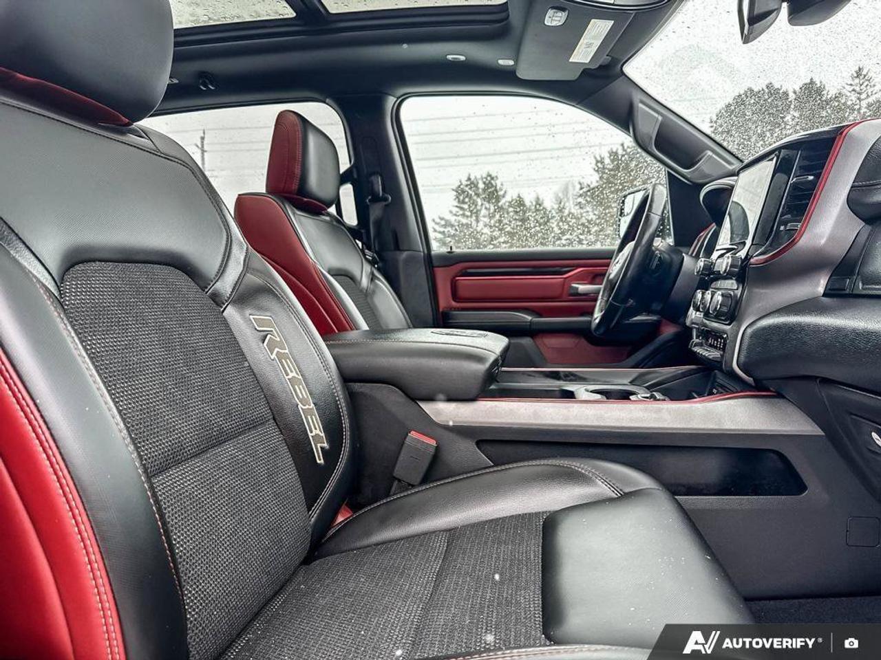 2019 RAM 1500 Rebel   SPRAY IN BEDLINER, TONNEAU COVER, RUNNING Photo