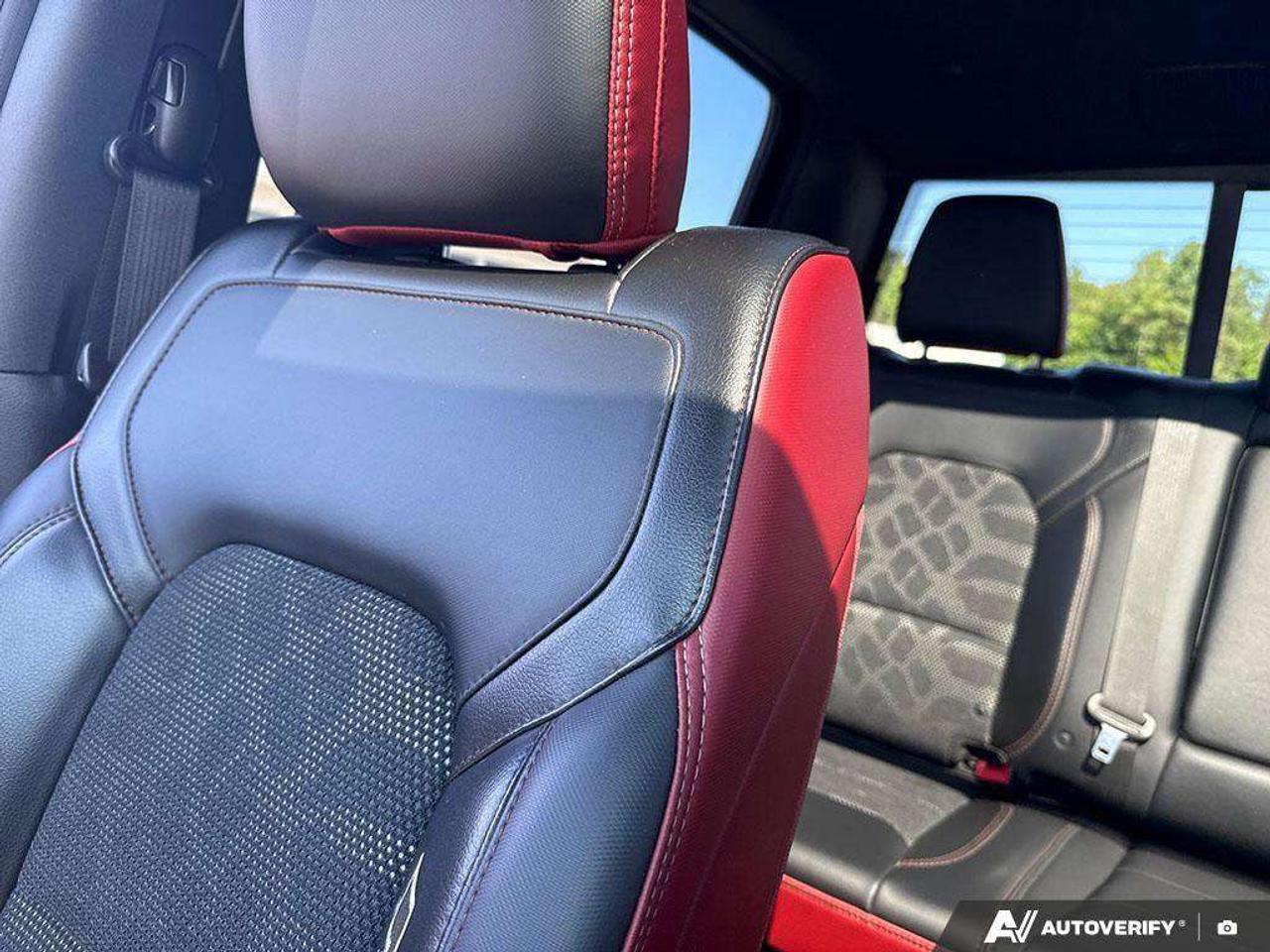 2019 RAM 1500 SPRAY IN BEDLINER. TONNEAU COVER. RUNNING BOARDS. SUNROOF. TRAILER BRAKE CONTROLLER. CERTIFIED. Photo