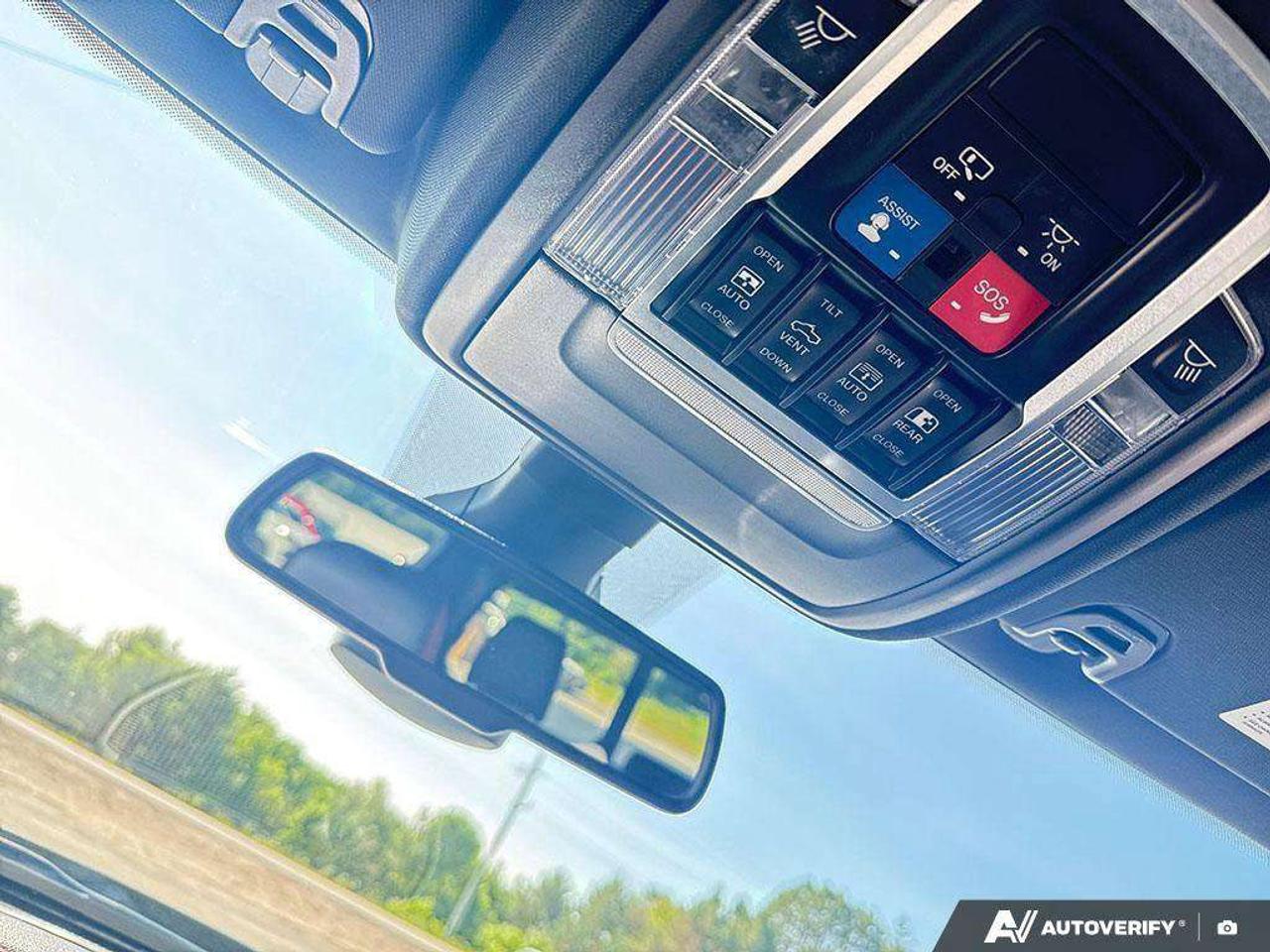 2019 RAM 1500 SPRAY IN BEDLINER. TONNEAU COVER. RUNNING BOARDS. SUNROOF. TRAILER BRAKE CONTROLLER. CERTIFIED. Photo
