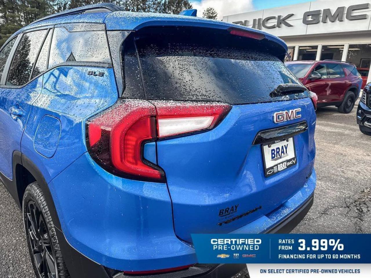 2024 GMC Terrain SLE   PANORAMIC MOONROOF   HEATED FRONT SEATS Photo