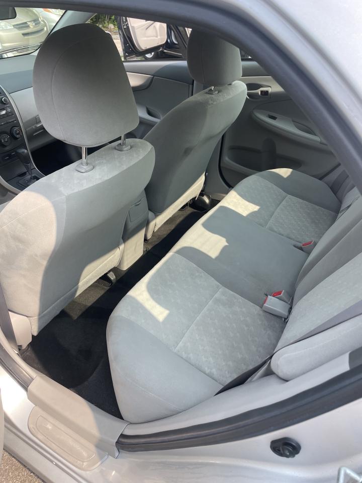 2010 Toyota Corolla 4dr Sdn Auto CE low km power locks,mirrors ac Photo