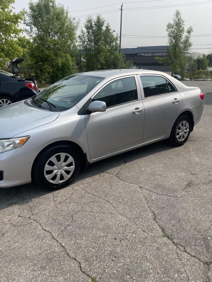 2010 Toyota Corolla 4dr Sdn Auto CE low km power locks,mirrors ac Photo