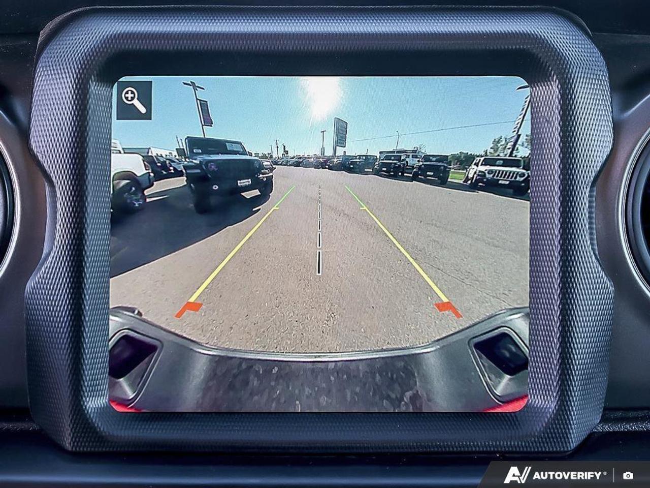 2022 Jeep Gladiator Sport SSPORT S, V6, 4X4, NAV, ALPINE, GOOD KMS! Photo