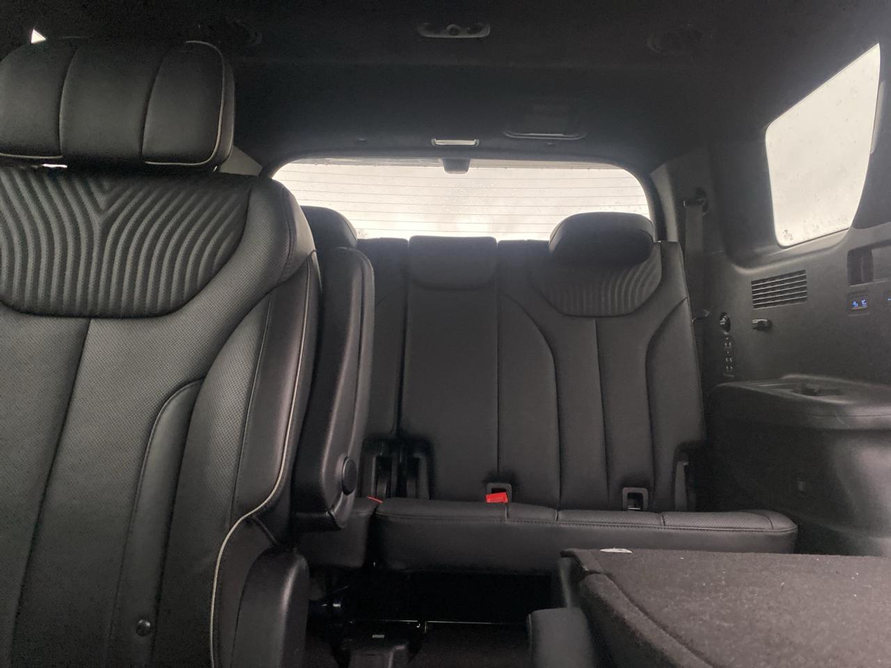 2023 Hyundai PALISADE Ultimate Calligraphy 7-Passenger AWD Photo