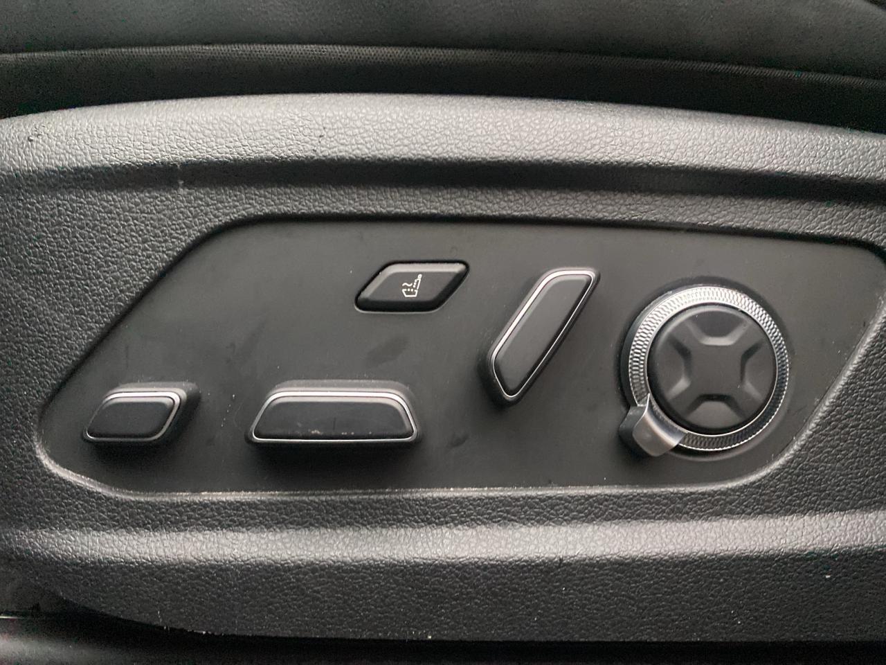 2023 Hyundai PALISADE Ultimate Calligraphy 7-Passenger AWD Photo