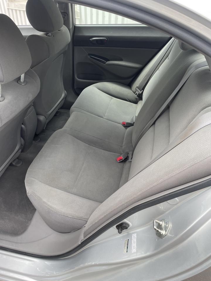 2009 Honda Civic 4dr Auto DX-G alloys ac low km Photo