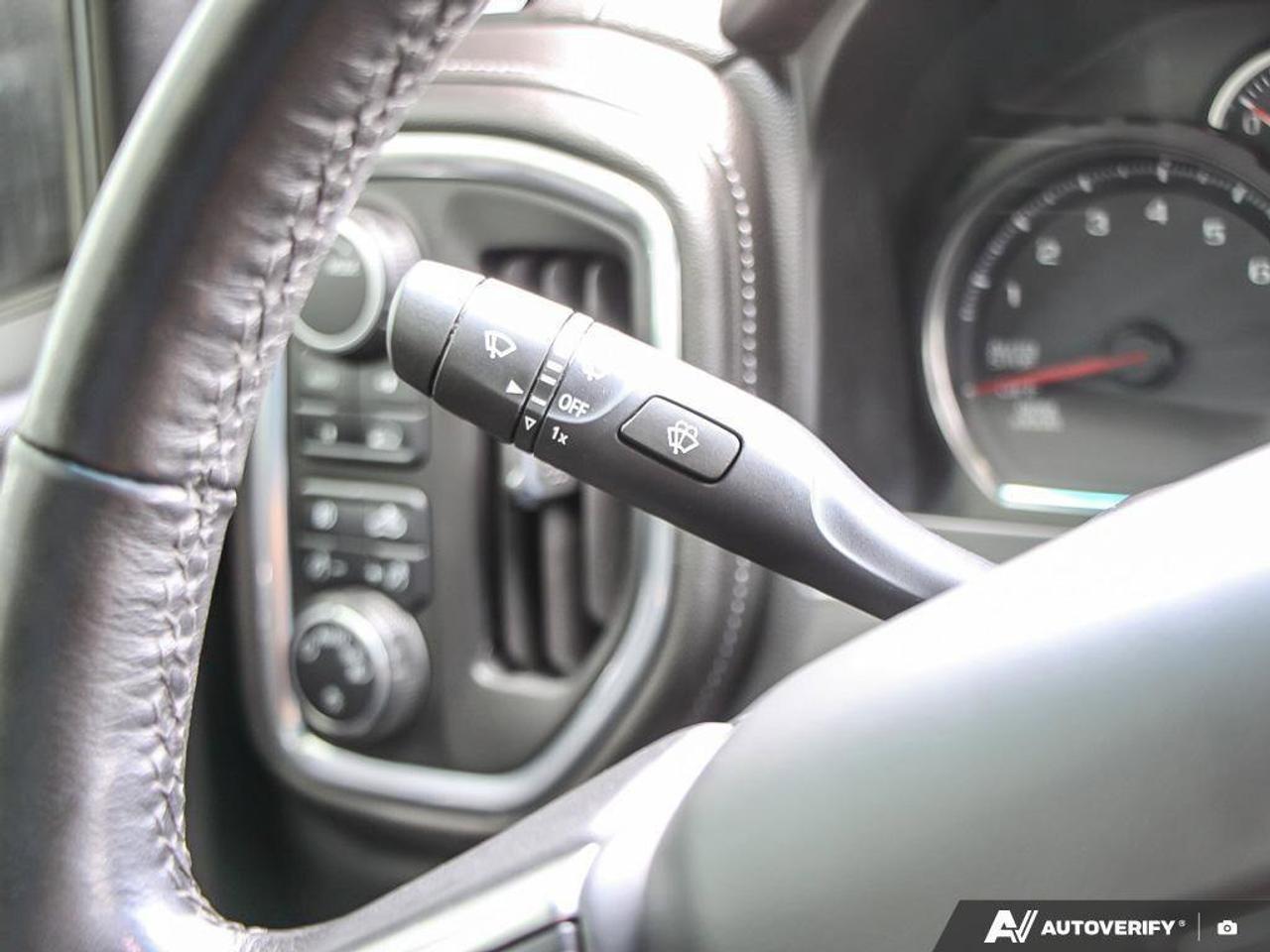 2020 Chevrolet Silverado 1500 RSTRST, CREW, 4X4, 2.7T, HEATED CLOTH, RALLY EDITI Photo