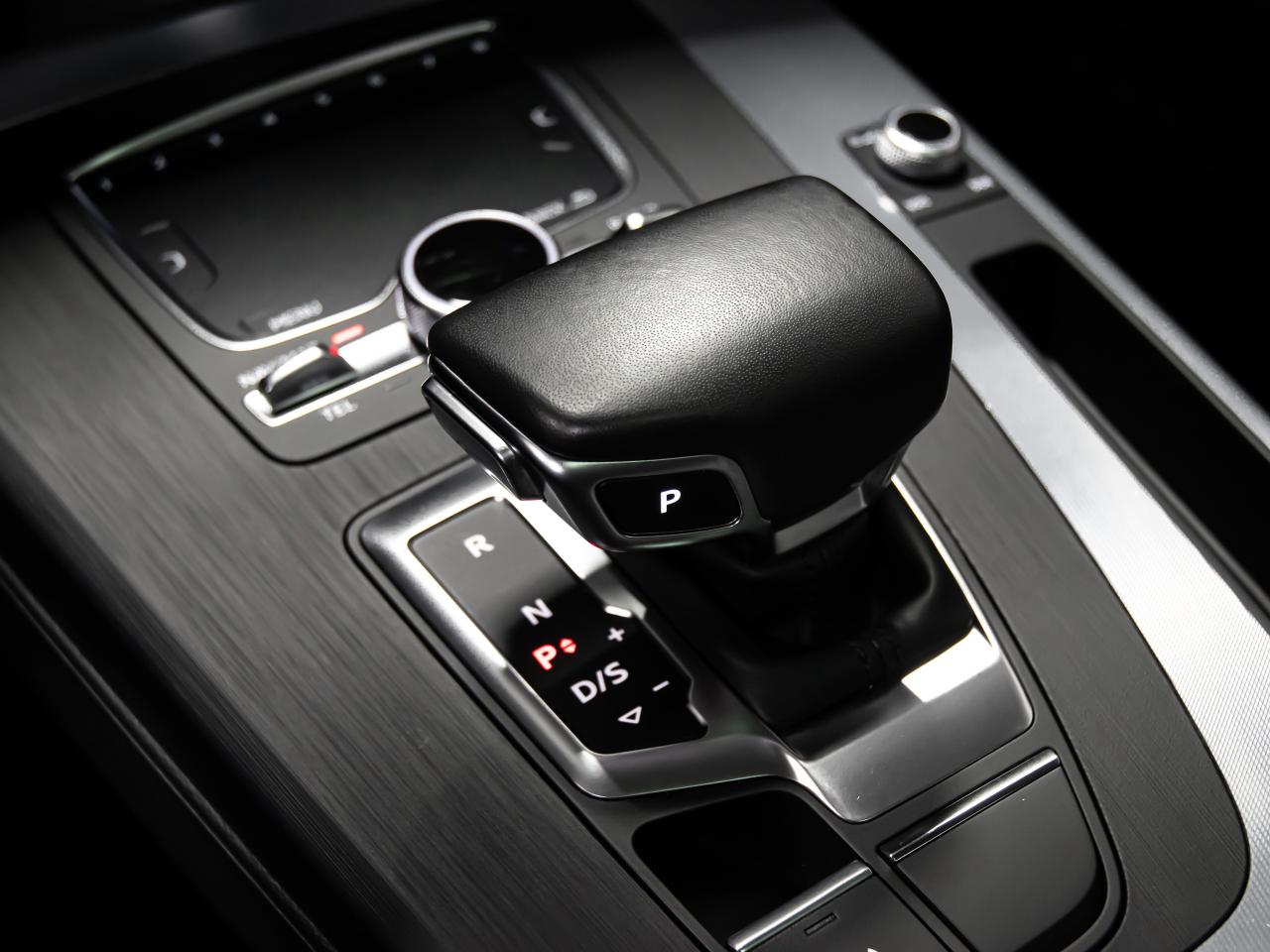 2019 Audi Q5 PROGRESSIV 45 TFSI QUATTRO NAVIGATION REAR VIEW Photo