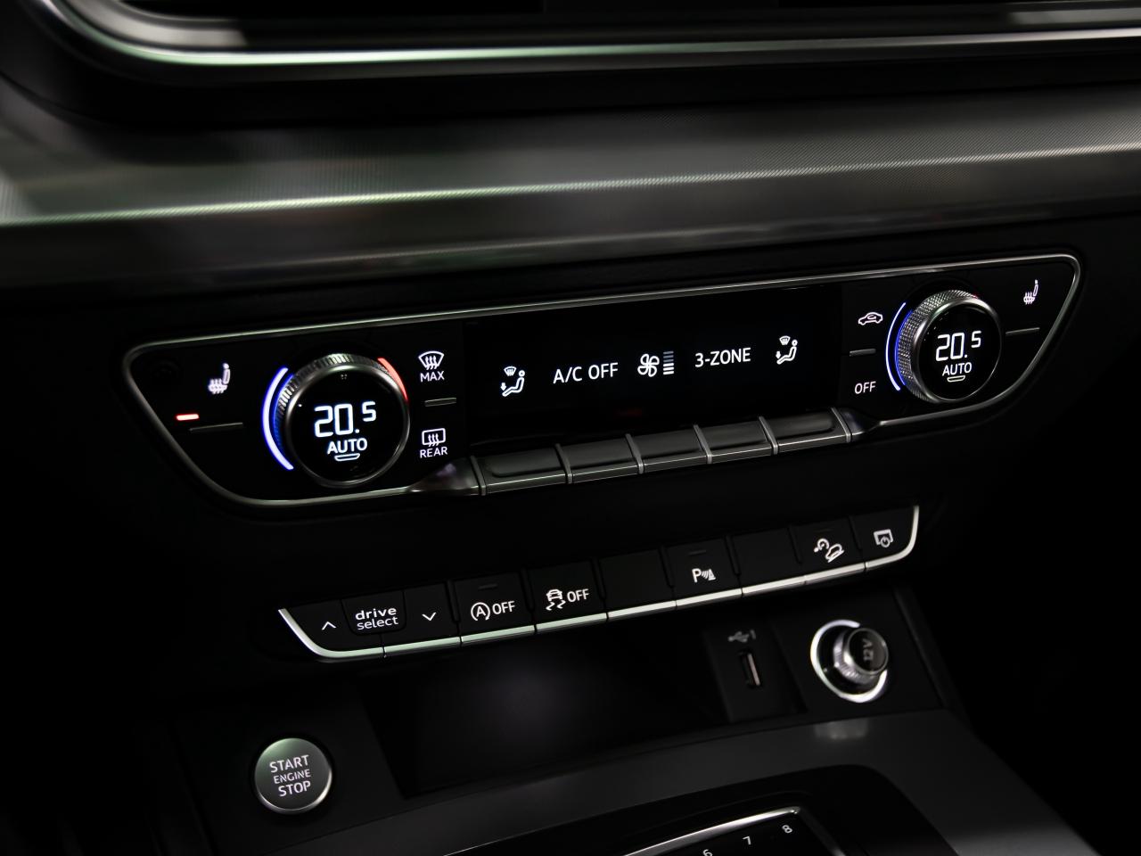 2019 Audi Q5 PROGRESSIV 45 TFSI QUATTRO NAVIGATION REAR VIEW Photo