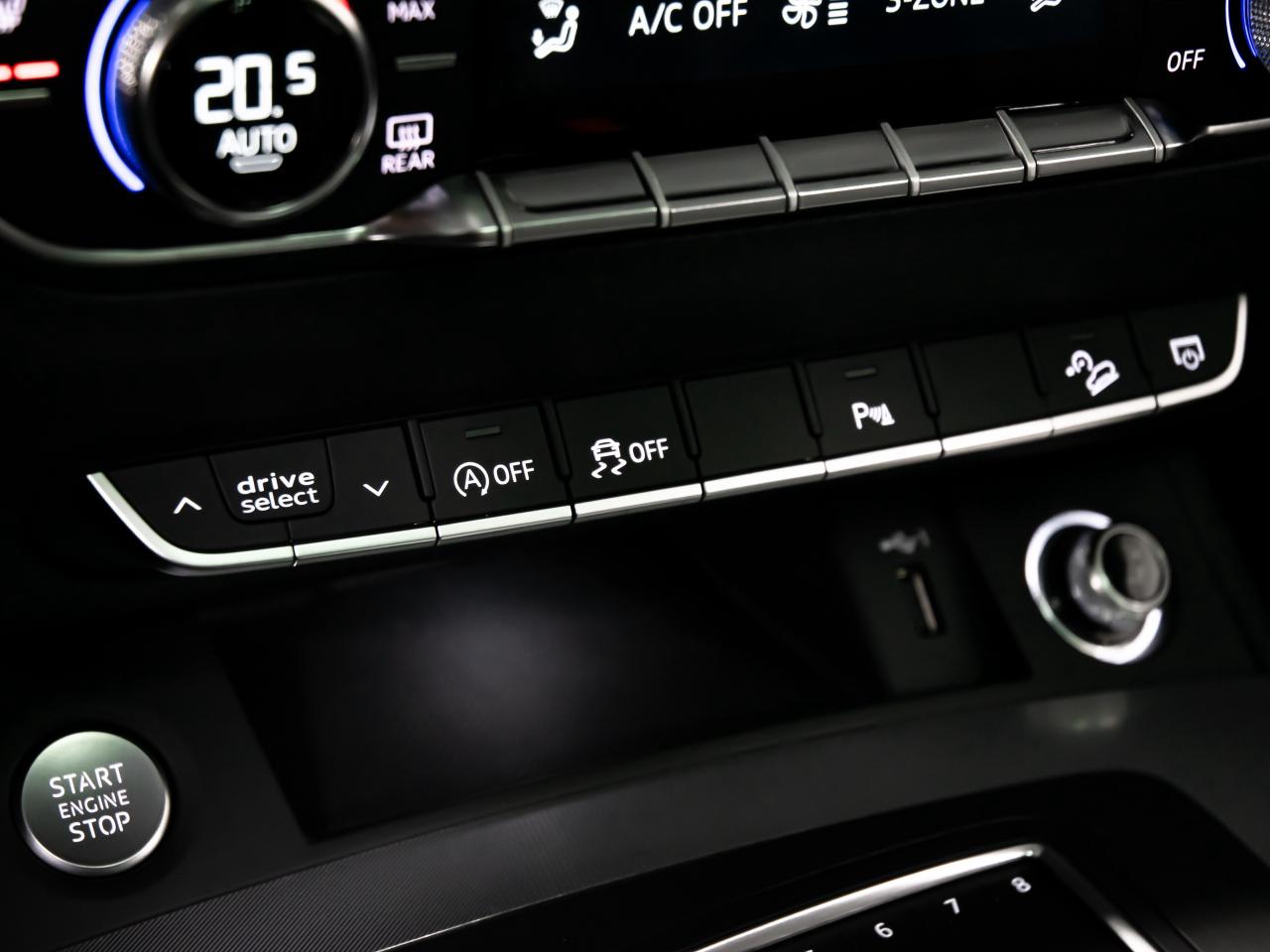 2019 Audi Q5 PROGRESSIV 45 TFSI QUATTRO NAVIGATION REAR VIEW Photo