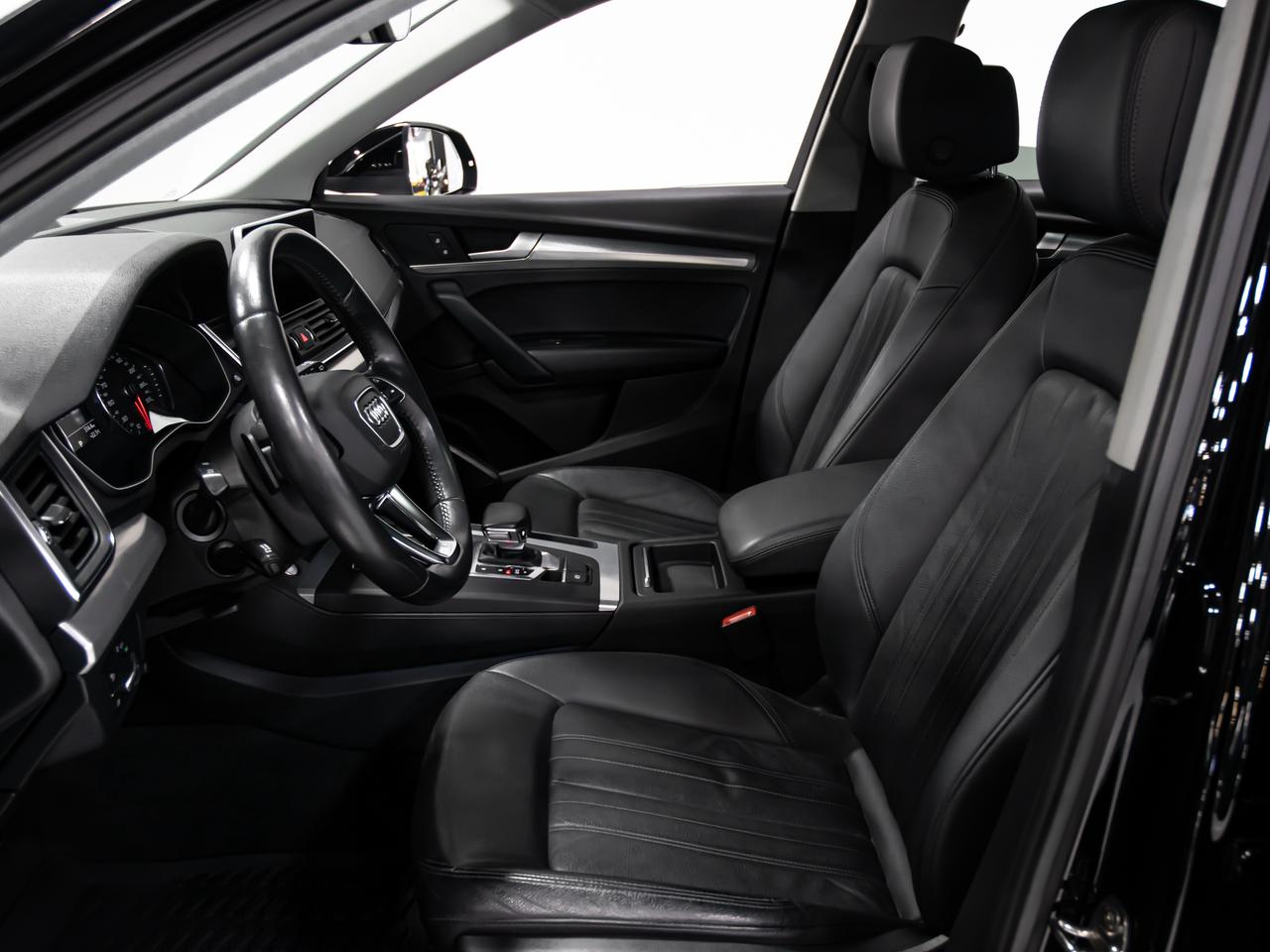 2019 Audi Q5 PROGRESSIV 45 TFSI QUATTRO NAVIGATION REAR VIEW Photo