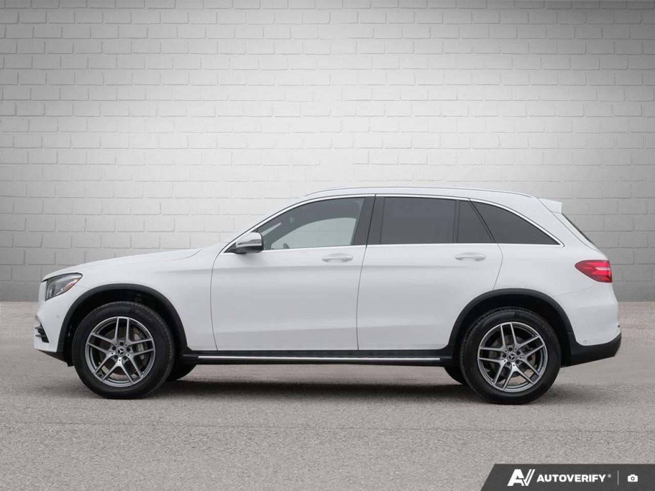 2017 Mercedes-Benz GLC GLC 300CERTIFIED AS-TRADED, ONE-OWNER, NAVIGATION, Photo