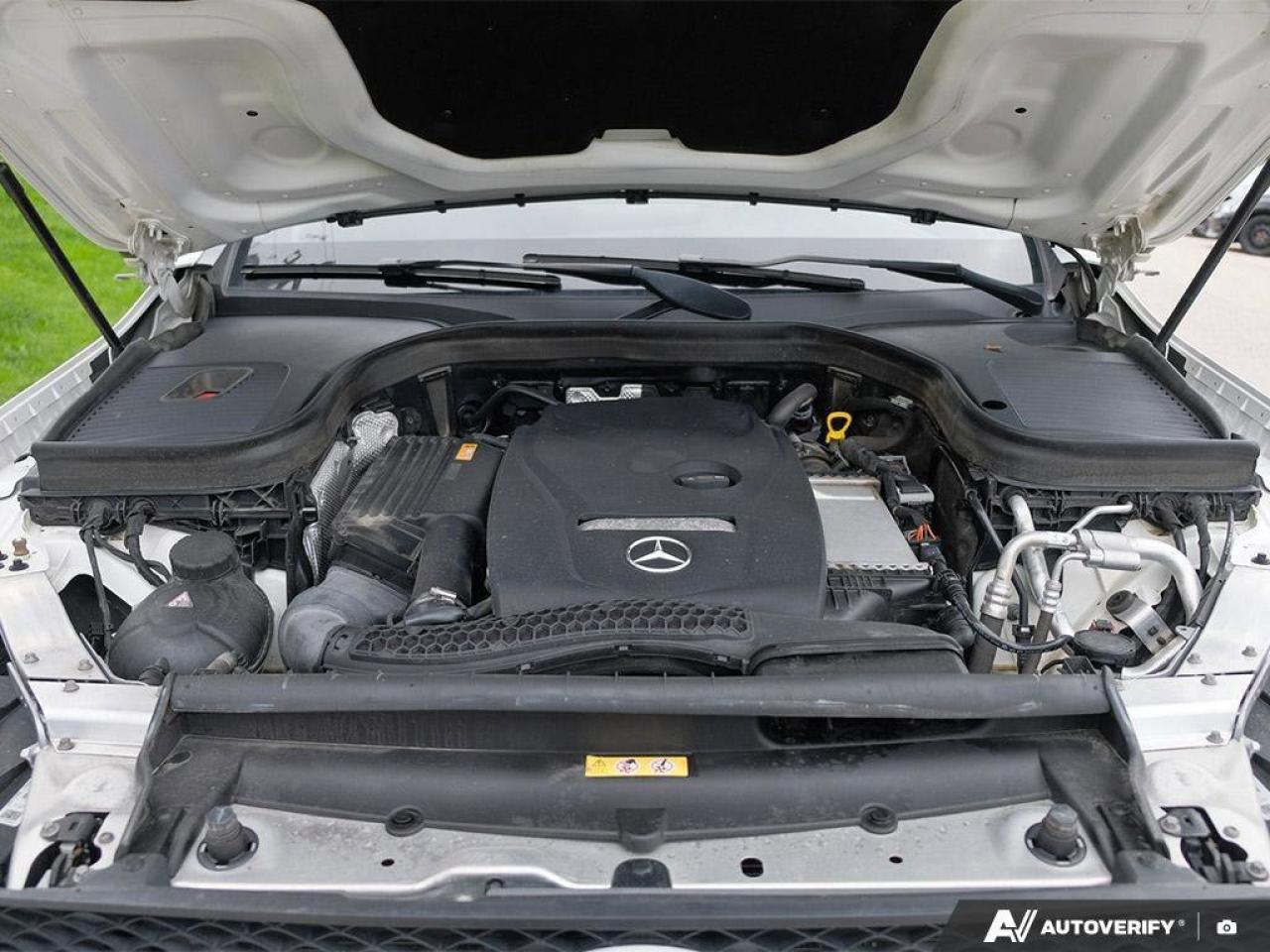 2017 Mercedes-Benz GLC GLC 300CERTIFIED AS-TRADED, ONE-OWNER, NAVIGATION, Photo